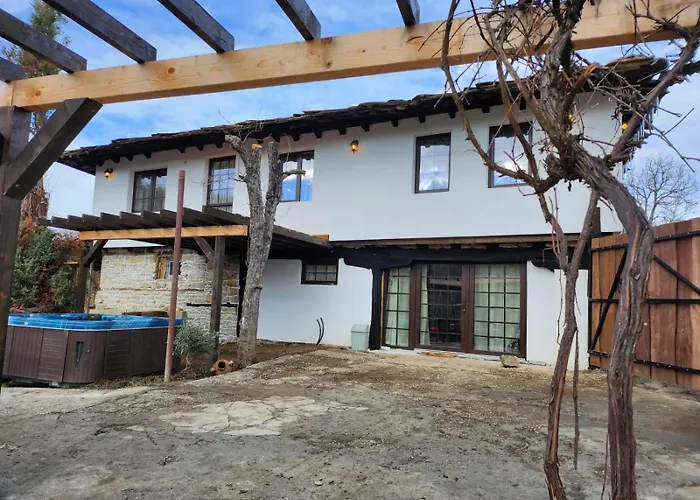 роден балкан Karali